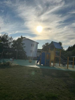 Boende på Blekinge Hasslö nära badstrand, Hasslö